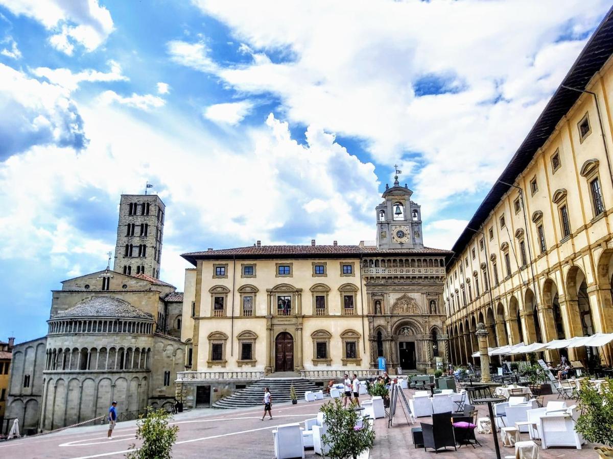 Il Castello Apartment Bucine ภายนอก รูปภาพ