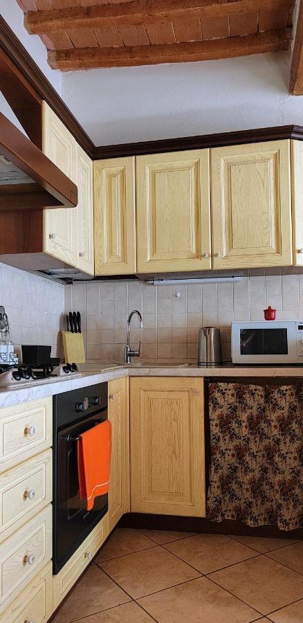 Il Castello Apartment Bucine ภายนอก รูปภาพ