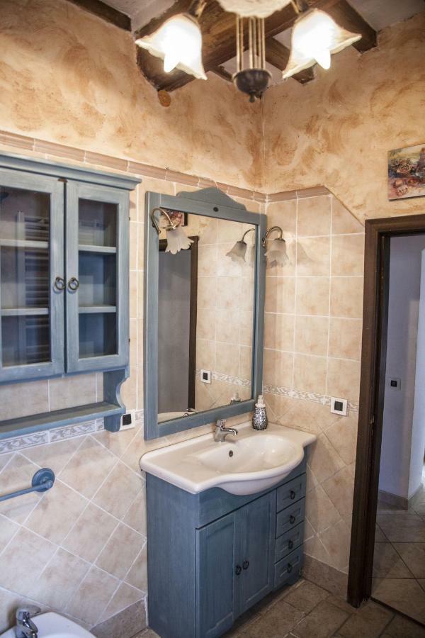 Il Castello Apartment Bucine ภายนอก รูปภาพ