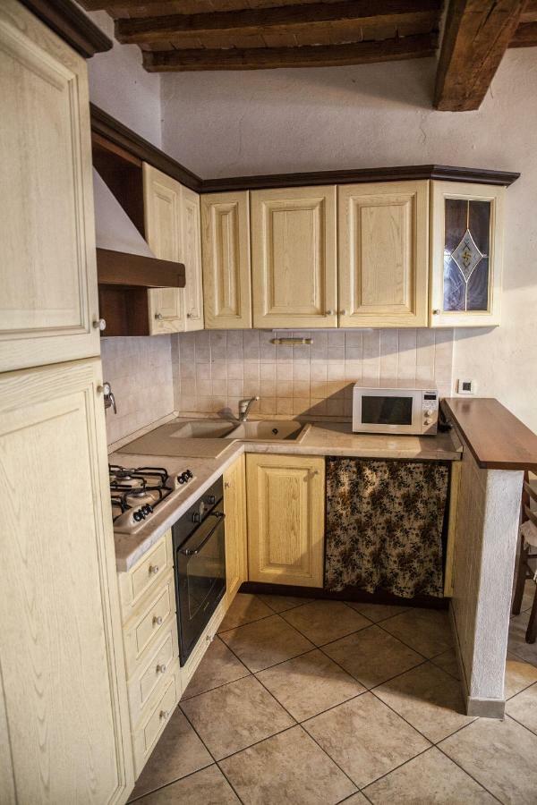 Il Castello Apartment Bucine ภายนอก รูปภาพ